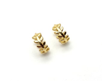 Petite créoles plaqué or 10mm - Boucles d'oreilles forme de feuilles - Originales, minimaliste - HAPPY