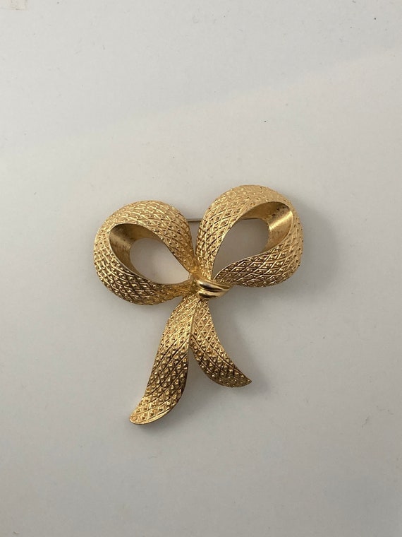 Vintage large monet tied bow brooch gift for her g