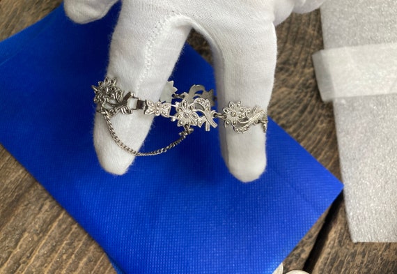 Stunning sterling silver floral bracelet with saf… - image 7