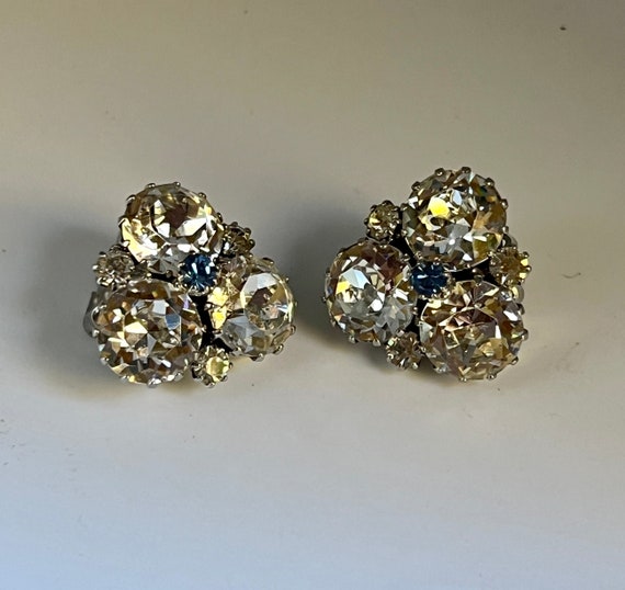 Vintage WEISS Rhinestone Clip Earrings - image 4