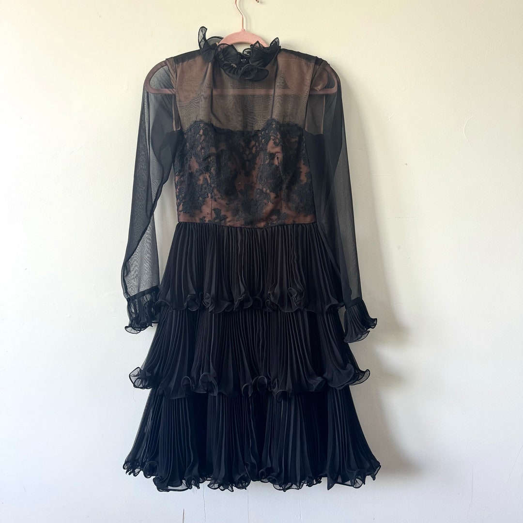 1980s Travilla Hot Pink and Black Lace Dress