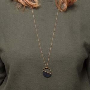 Necklace long asymmetrical Semi Circle Black & Gold