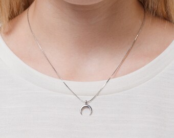 Necklace short Moon silver