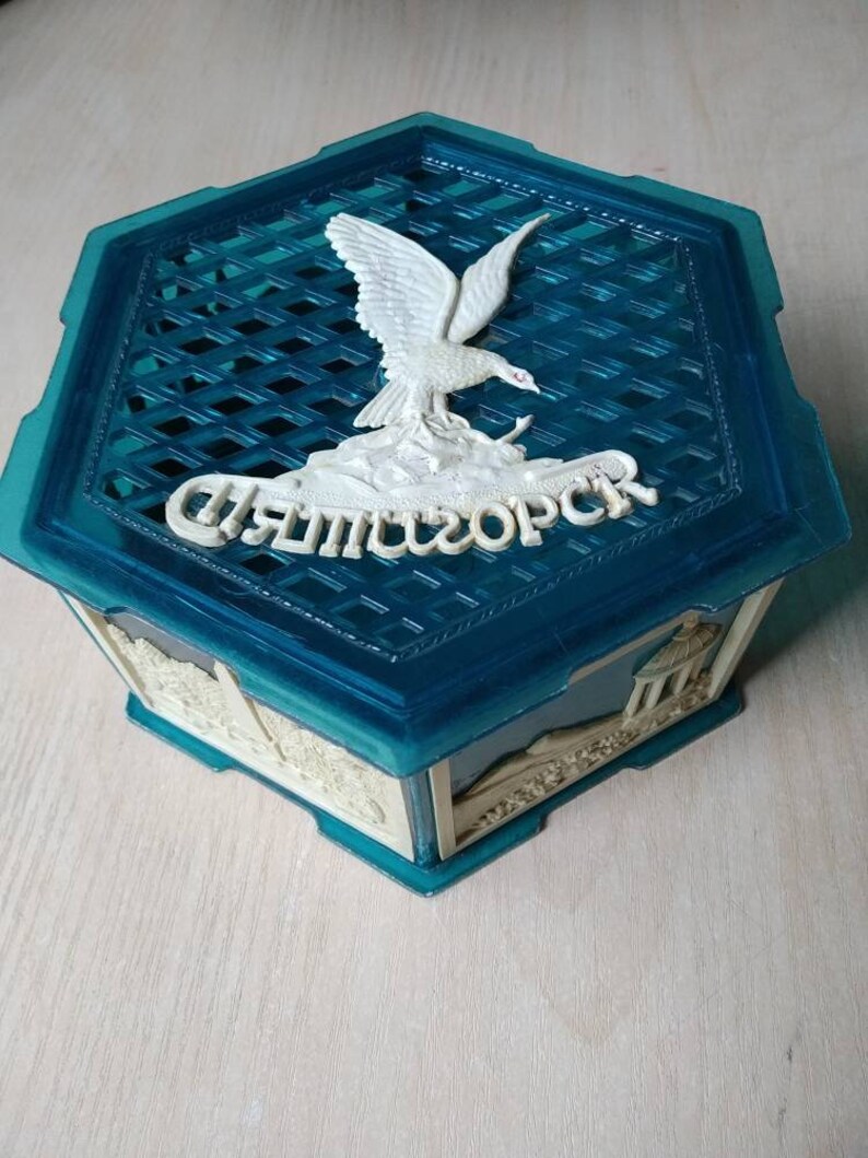 Soviet Vintage 1982 Green Trinket Box Plastic Rare Jewelry Box Home Decor Storage Box USSR Relics Soviet Union Era Memorabilia Souvenir