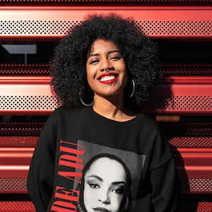 Sade Sweatshirt 90&#39;s Retro Crewneck Sweatshirt, Sade Adu, Folasade, Vintage, 90&#39;s, Nigerian, Throwback
