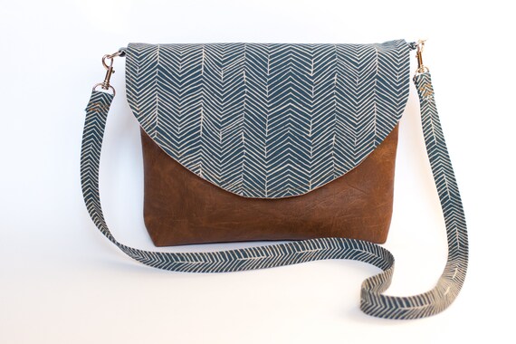 medium size crossbody purse