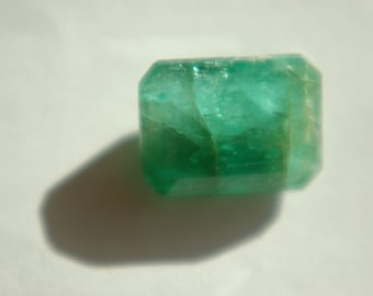 Natural Emerald Faceted crystal - 5.40 ct - great Green Color - good Clarity - from Brazil