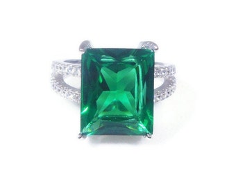 Retro Emerald Statement Ring in Sterling Silver, Art Deco Ring, 1970's Emerald Ring, Antique Emerald Ring, Vintage Ring