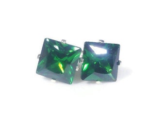 Emerald Green Princess Cut Sterling Silver Stud Earrings, Simple Green Earrings, 70's Earrings, Retro Earrings