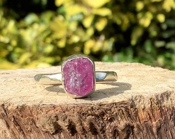 Raw Stone Ring, Pink Sapphire Silver Ring, 925 Silver Womens Rings