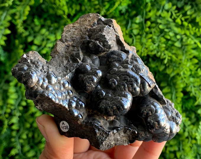 A 478g Botryoidal Hematite Cluster, Beautiful Shine, Raw Stone, Stone of Grounding