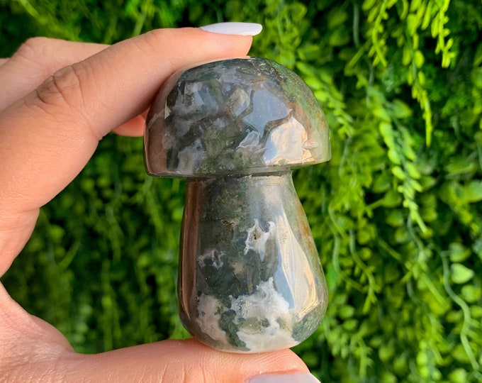 136g Moss Agate Mushroom Carving, Chalcedony Veins, Hand Carved, Stone of Prosperity