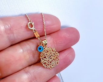 Collana con ciondolo in oro 14 carati con calligrafia Ayatul Kursi: gioiello islamico di protezione.