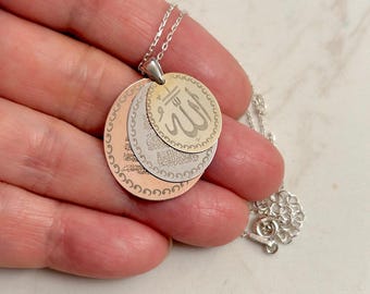 Collana con ciondolo a forma di preghiera islamica: argento sterling, protezione del Corano