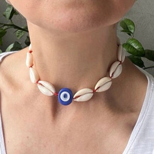 Handmade Cowrie Shell Choker: Boho Beach Necklace