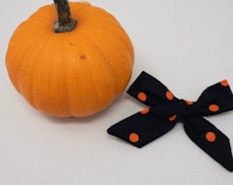 Hand Tied Baby Bow, Halloween Black Bow, Black & Orange Halloween Bow, Halloween Polka Dots, Hair Clip, Alligator Clip, Cute Hair Clip