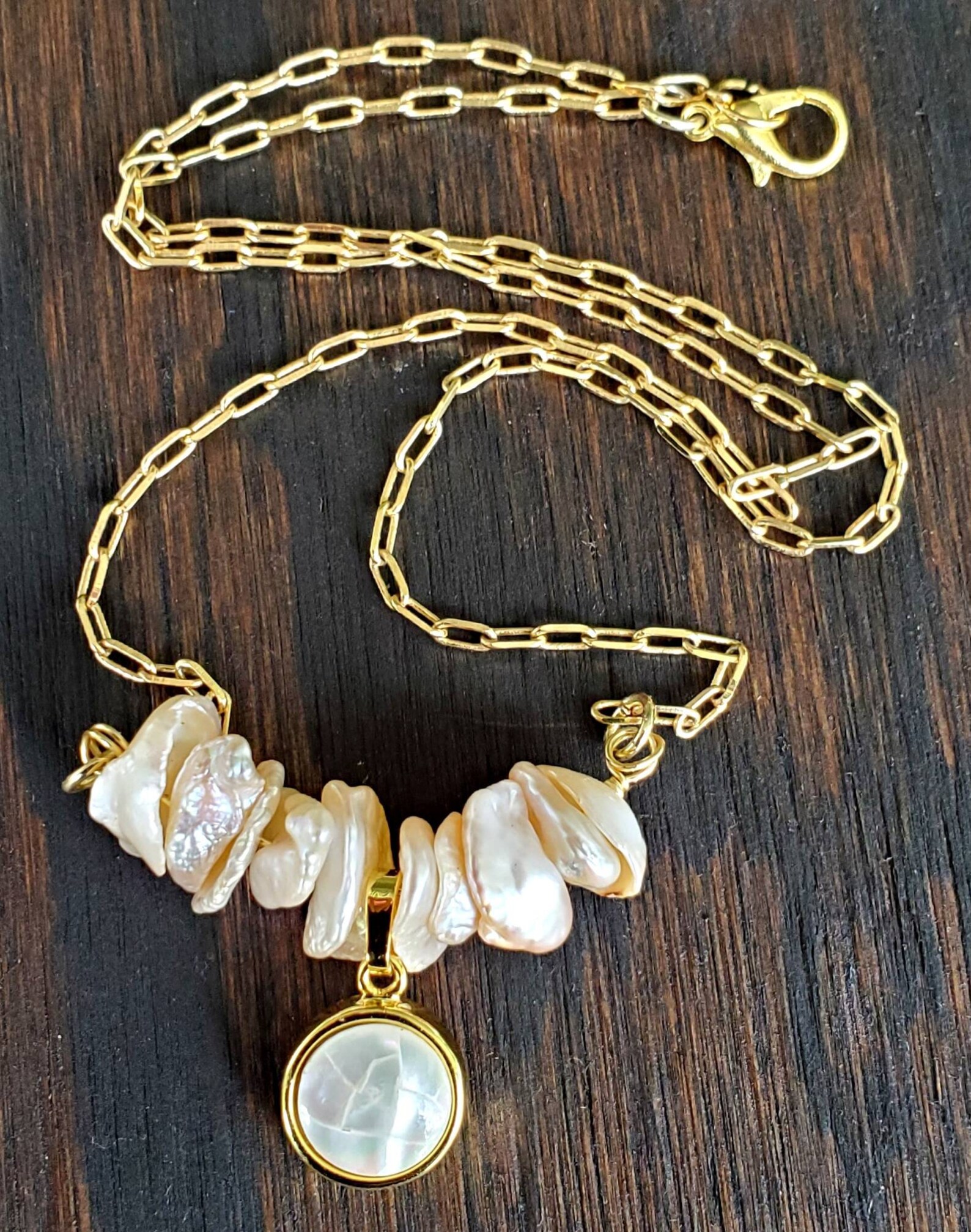 Mother of pearl gold necklace Clearance