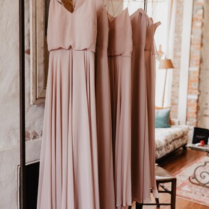 Elegant Rose Gold Wedding Hangers - Pick your Set - Custom Personalized Gift Tag - Dress / Robe Hangers - Metal Hangers - Bridesmaid Hangers