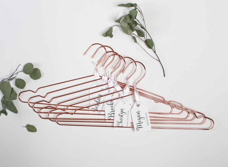 Elegant Rose Gold Wedding Hangers - Pick your Set - Custom Personalized Gift Tag - Dress / Robe Hangers - Metal Hangers - Bridesmaid Hangers