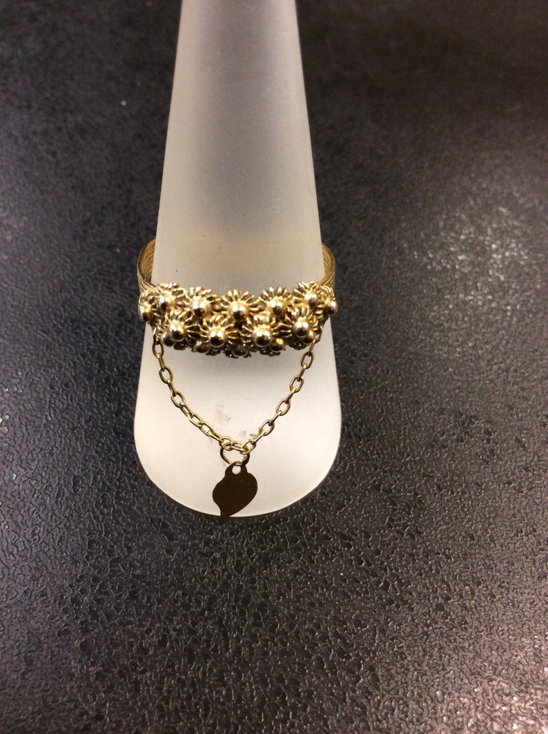 tassel 18ct gold keeper ring with drop