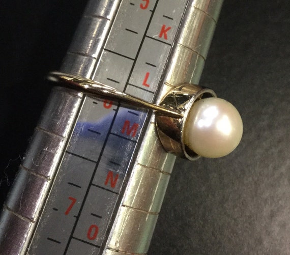 Art Deco 18ct gold pearl ring - image 8