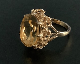 9ct gold citrine ring