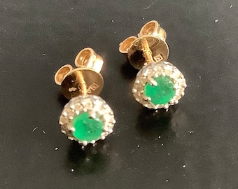 9ct gold emerald and diamond cluster studs
