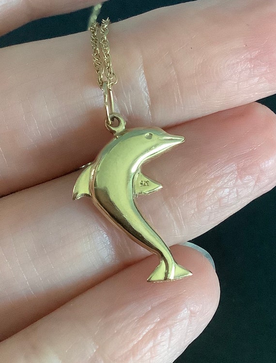 Offrez ce superbe kit bijou pour enfant sur le thème des dauphins !