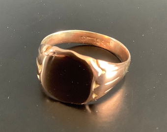 9ct gold signet ring