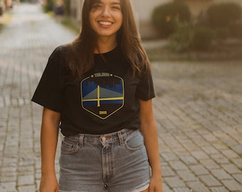 Camiseta de tejido mixto Toledo Ohio Skyline Shield Carbón