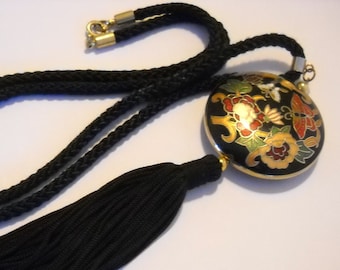 Vintage Chinese Pendant Necklace Black Enamel Cloisonne Pendant with Silk Tassel Cord Flowers Butterflies Colorful Pendant Necklace Boho