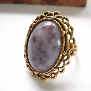 Ring Vintage Lavender Marble Purple Glass Cabochon Stamped Gold tone Metal Adjustable Woodland Hipster Boho Cocktail Ring