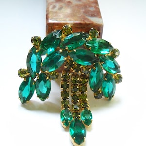 Vintage Rhinestone Brooch Emerald Green Rhinestones Dangle Drop Prong Set Rhinestone Brooch Statement Mid Century Gift Green Lover