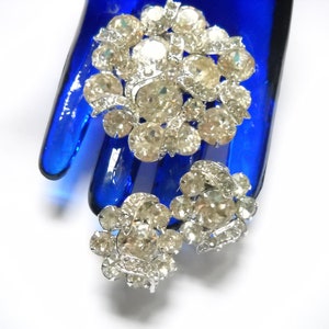 Eisenberg Jewelry Set Brooch Earring Set Clear Rhinestones Round Brooch Clip on Earrings w Ribbons 1945 -1958 Mid Century Hollywood Regency