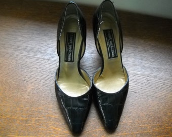 Vintage High Heel Shoes Stuart Weitzman New York Black Patent Leather Mock Crocodile Pointy Toe Size 5 B Statement Shoe Petite Pump