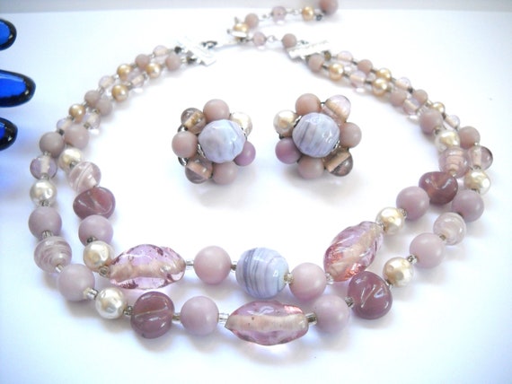 Vintage Japan Glass Bead Set Two Strand Necklace … - image 2