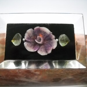 Vintage Brooch Violet Pansy Lucite Brooch Violet Reverse Carved Brooch Lucite Plexiglass Floral Brooch 1950s 1940s Statement Brooch Boho image 2