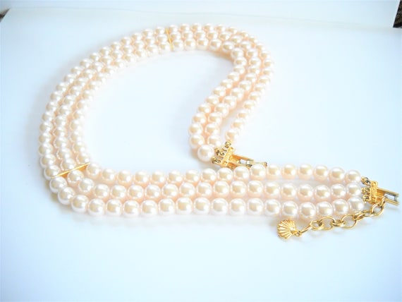 Vintage Pearl Richelieu Necklace Soft Pink Three … - image 8