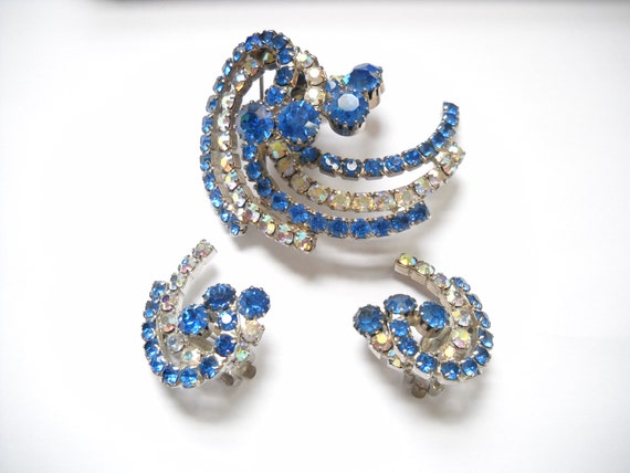 Vintage Brooch Earring Set Blue AB Rhinestones Bi… - image 8