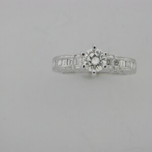 Natural Diamond Engagement Ring Solid 18kt White Gold
