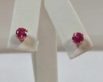 Natural Pink Sapphire Stud Earrings Solid 14kt Yellow Gold