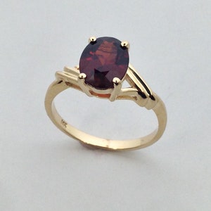 Natural Garnet Ring Solid 14kt Yellow Gold