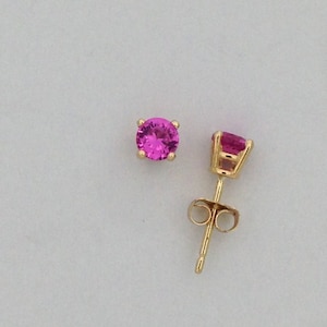 Natural Pink Sapphire Stud Earrings Solid 14kt Yellow Gold