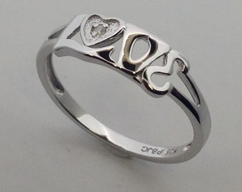 Anillo LOVE con diamante natural y plata de ley 925