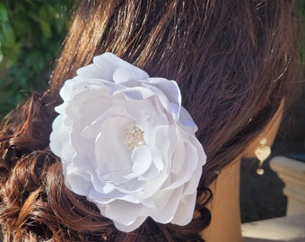 Bridal Floral Pin, Wedding Hair Fascinator, Bridal Hairpiece, Flower Hair Pin, Bridal Accessories, Beach Wedding