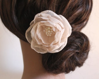 Bridal Blush Flower Hair Fascinator, Hair Clip with Pearls and Crystals Wedding Accessories