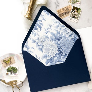 Blauer Blumen Toile Umschlag Liner - SET VON 25, bedruckte Umschlag Liner für Hochzeitseinladungen
