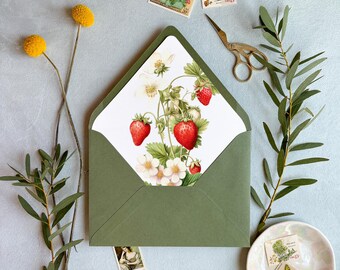 Vintage Strawberries - SET OF 25 Printed Euroflap Envelope Liners for Wedding Invitations