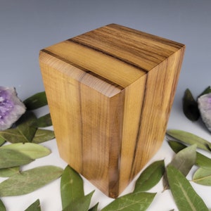 Medium Myrtlewood Cremation Urn