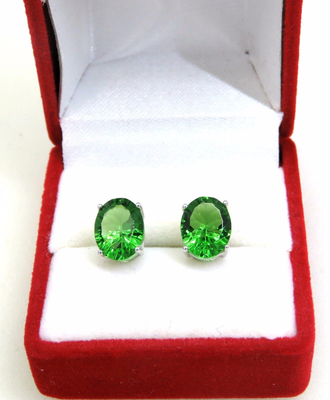 E10608P Classic Mt St Helens Green Oval Helenite May Birthstone Prong ...